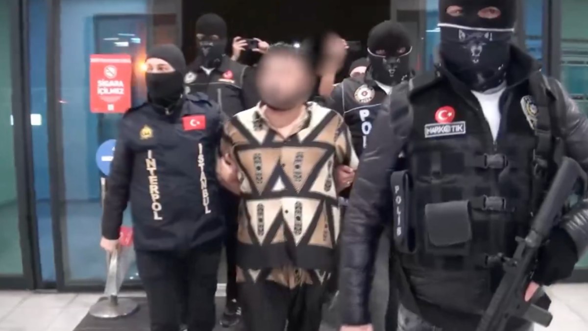 Kırmızı bültenle aranan 3 kişi daha yakalandı