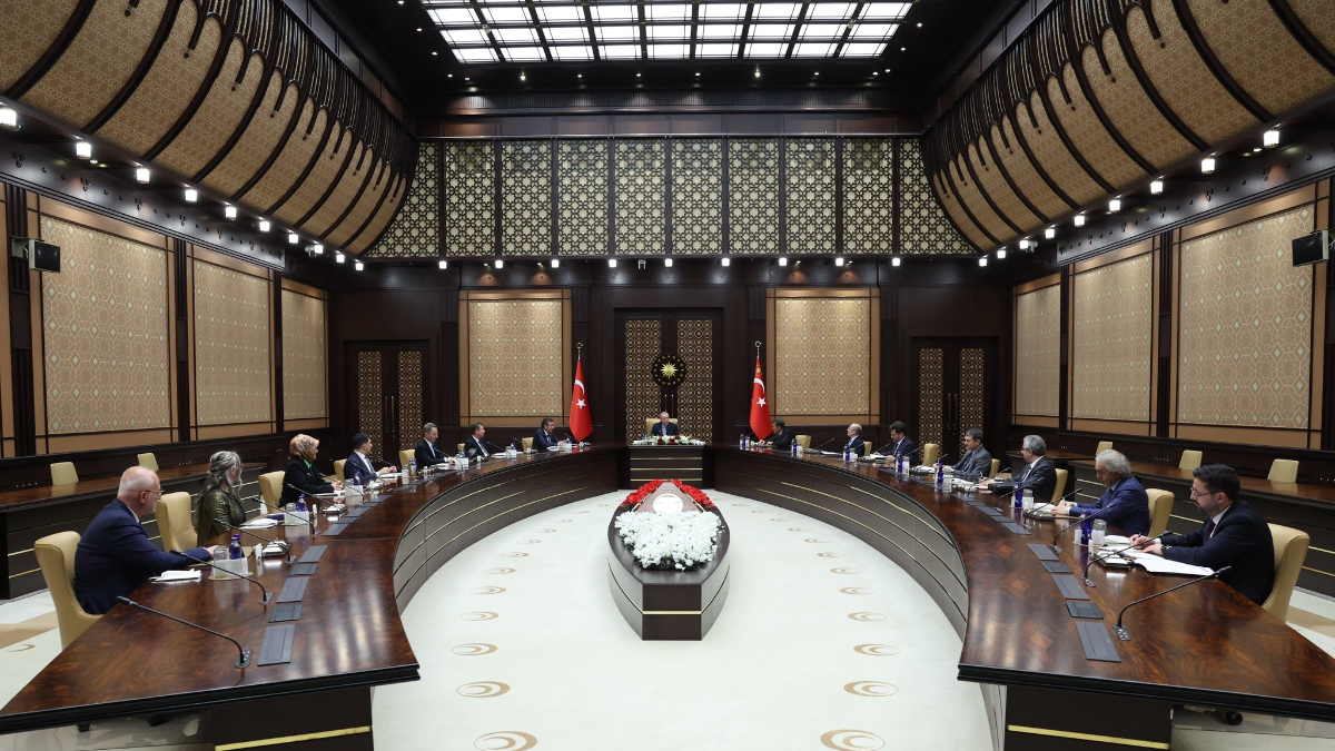 Cumhurbaşkanı Erdoğan, Cumhurbaşkanlığı Siyaset Şuralarının başkanvekillerini kabul etti