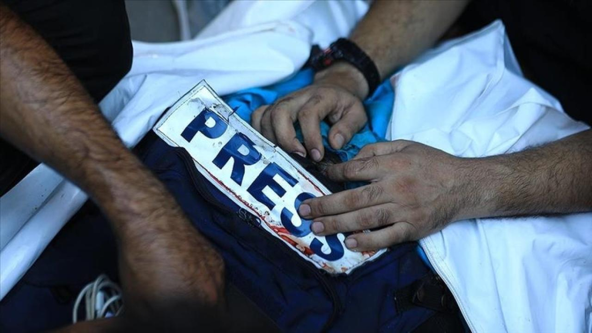 İsrail’in Gazze’de öldürdüğü gazeteci sayısı 215’e çıktı
