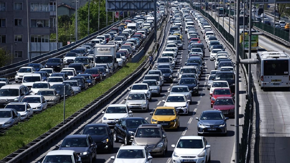 İstanbul’da trafiğin yıllık maliyeti 6 milyar doları geçiyor